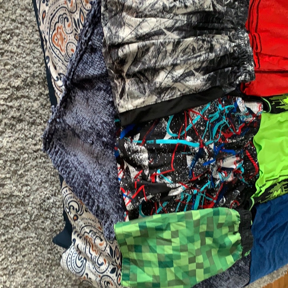Lot boys bottoms